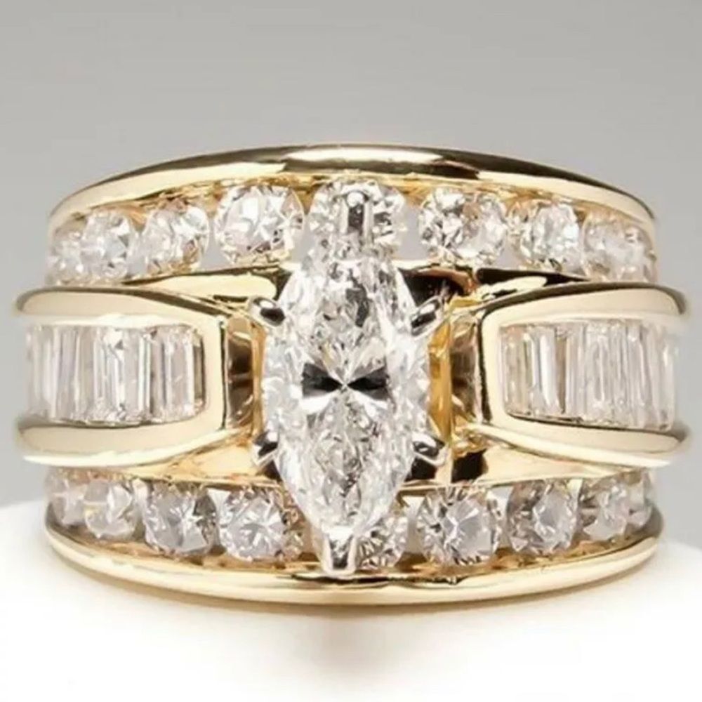 MARQUISE BRIDAL WEDDING RING SIZE 8